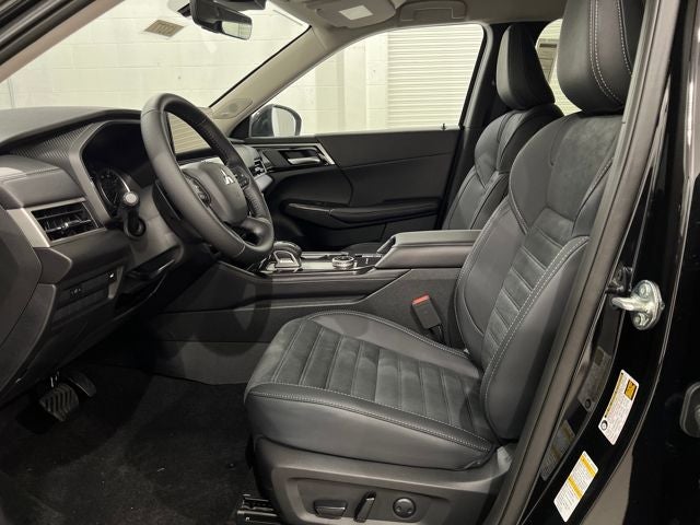 2025 Mitsubishi Outlander SE S-AWC