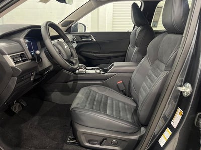 2025 Mitsubishi Outlander SE S-AWC