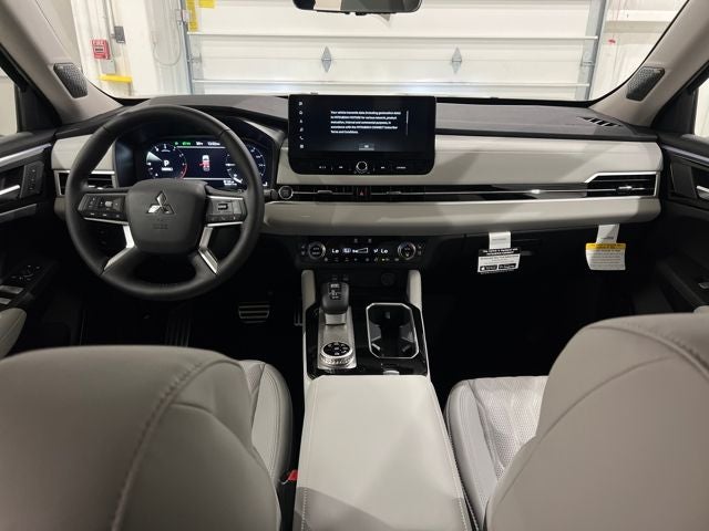 2025 Mitsubishi Outlander Platinum Edition S-AWC
