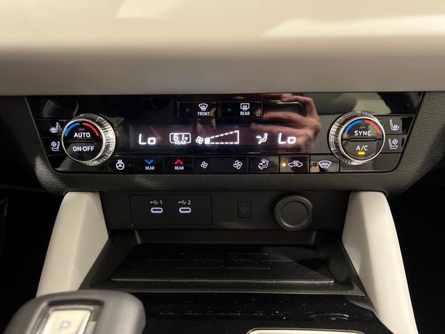 2025 Mitsubishi Outlander Platinum Edition S-AWC