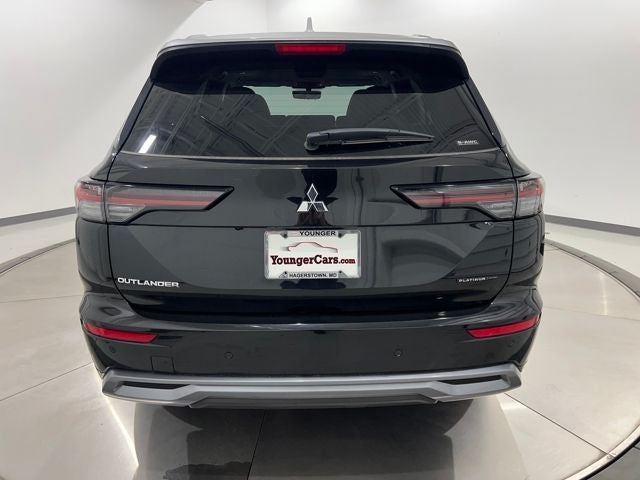 2025 Mitsubishi Outlander Platinum Edition S-AWC