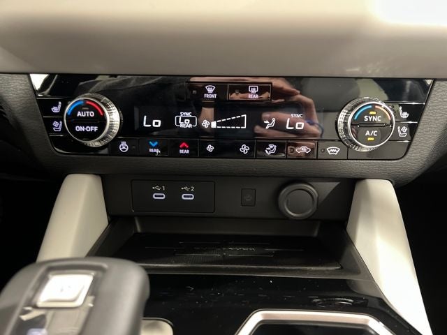 2025 Mitsubishi Outlander Platinum Edition S-AWC