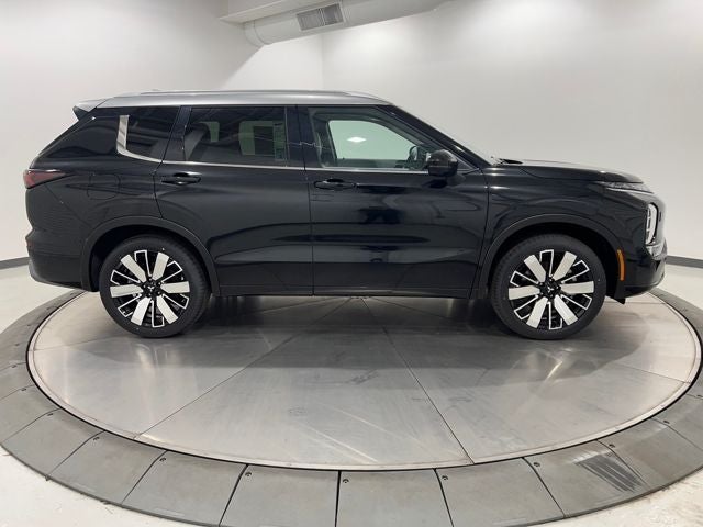 2025 Mitsubishi Outlander Platinum Edition S-AWC