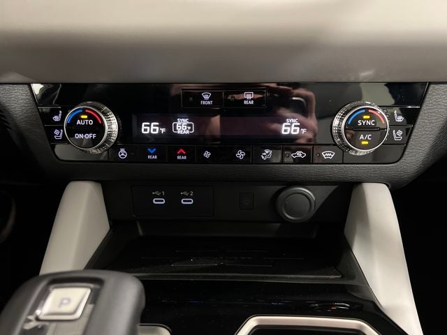 2025 Mitsubishi Outlander Platinum Edition S-AWC