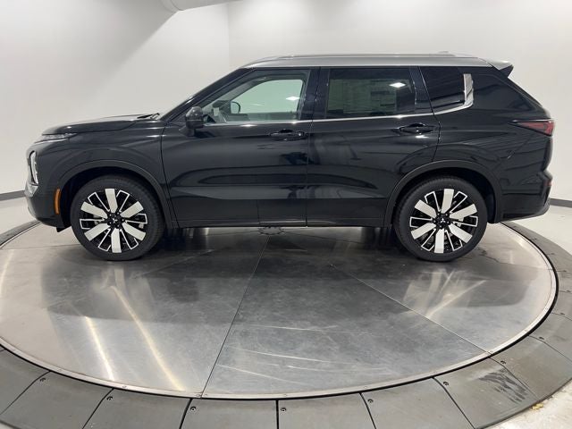 2025 Mitsubishi Outlander Platinum Edition S-AWC