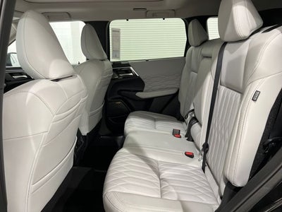 2025 Mitsubishi Outlander Platinum Edition S-AWC