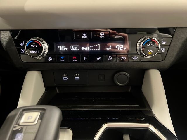 2025 Mitsubishi Outlander Platinum Edition S-AWC