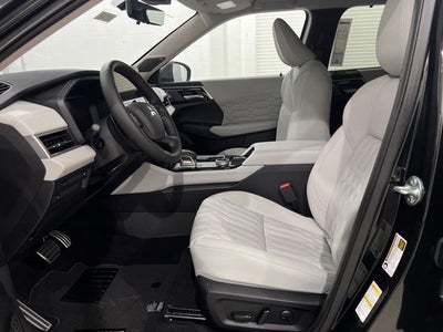 2025 Mitsubishi Outlander Platinum Edition S-AWC