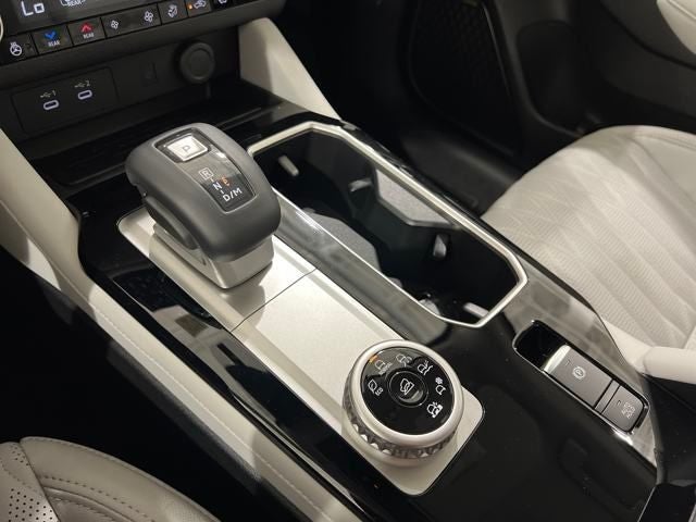 2025 Mitsubishi Outlander Platinum Edition AWC