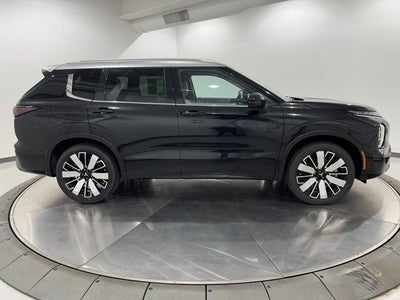 2025 Mitsubishi Outlander Platinum Edition S-AWC