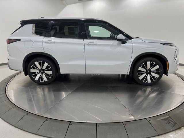 2025 Mitsubishi Outlander SEL S-AWC