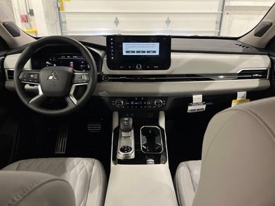 2025 Mitsubishi Outlander Platinum Edition S-AWC