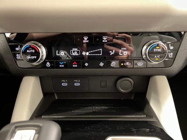 2025 Mitsubishi Outlander Platinum Edition S-AWC