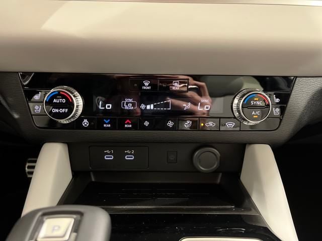 2025 Mitsubishi Outlander Platinum Edition S-AWC