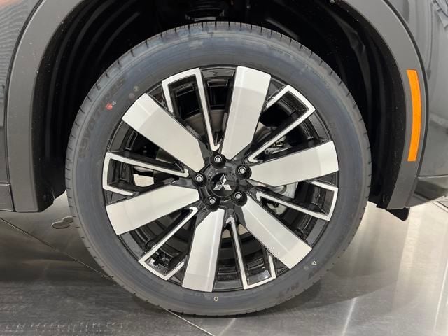 2025 Mitsubishi Outlander Platinum Edition S-AWC