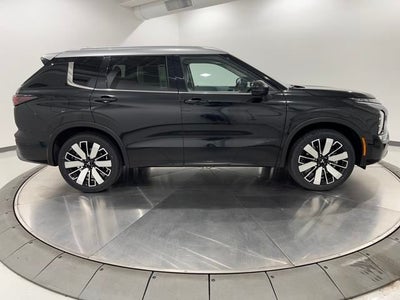 2025 Mitsubishi Outlander Platinum Edition S-AWC