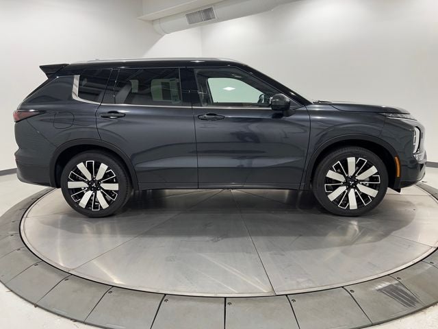 2026 Mitsubishi Outlander SEL