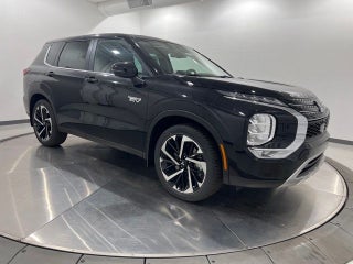 2023 Mitsubishi Outlander Plug-in Hybrid Vehicle SE
