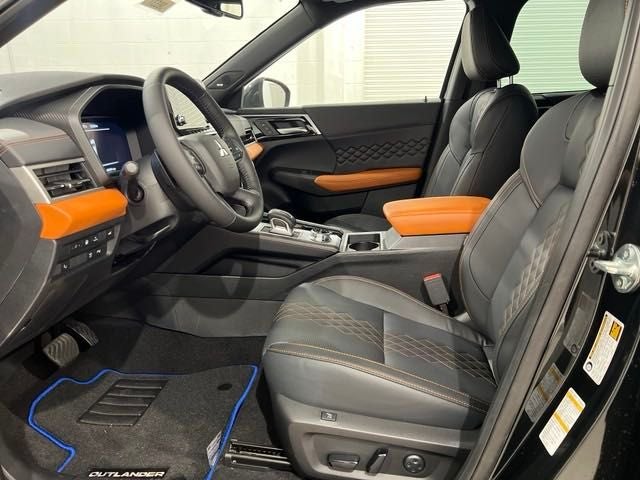 2023 Mitsubishi Outlander Plug-in Hybrid Vehicle 40th Anniversary