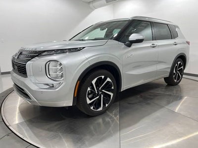 2023 Mitsubishi Outlander Plug-in Hybrid Vehicle SEL