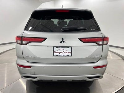 2023 Mitsubishi Outlander Plug-in Hybrid Vehicle SEL