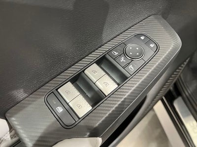 2025 Mitsubishi Outlander PHEV SEL Platinum Edition