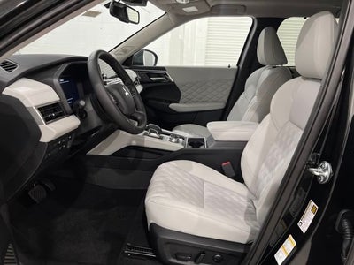 2025 Mitsubishi Outlander PHEV SEL Platinum Edition