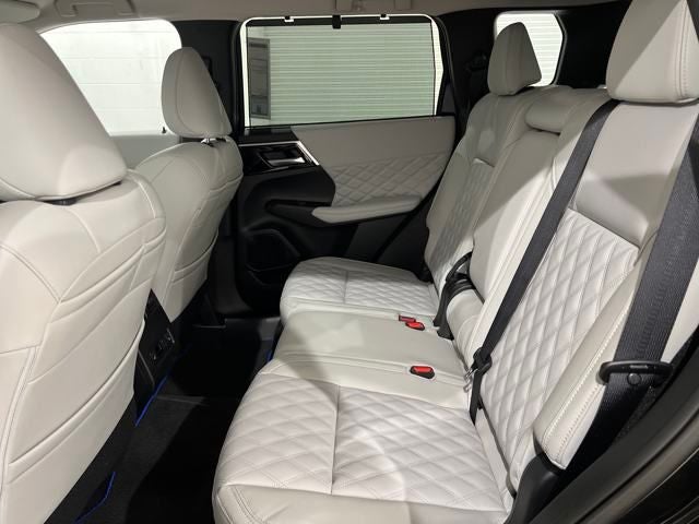 2025 Mitsubishi Outlander PHEV SEL Platinum Edition