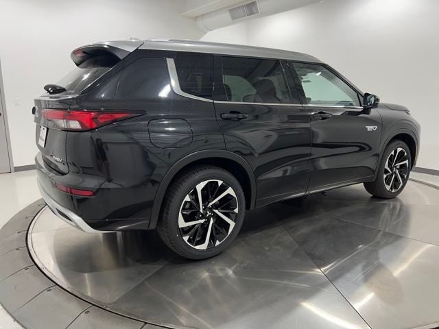 2025 Mitsubishi Outlander PHEV SEL Platinum Edition