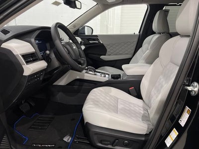 2025 Mitsubishi Outlander PHEV SEL Platinum Edition